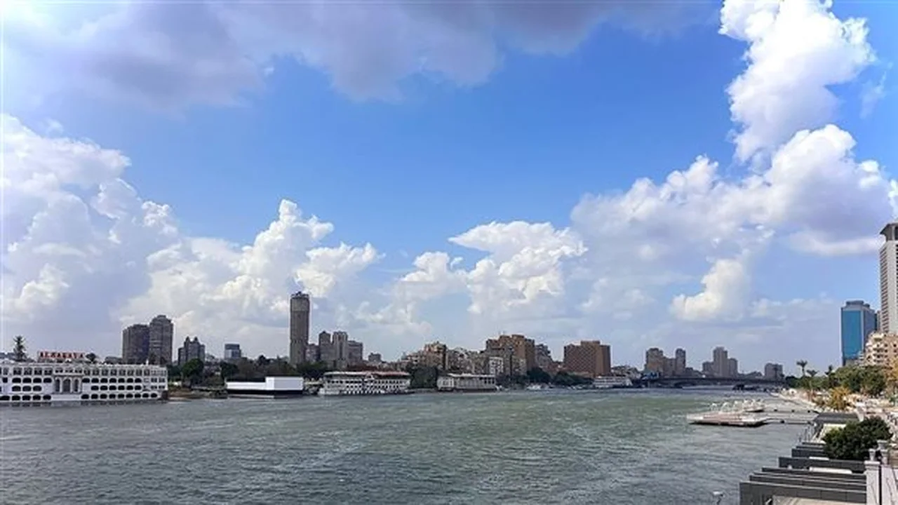 تحذير بحري.. سرعة الرياح ترفع الأمواج في 3 مناطق ساحلية اليوم